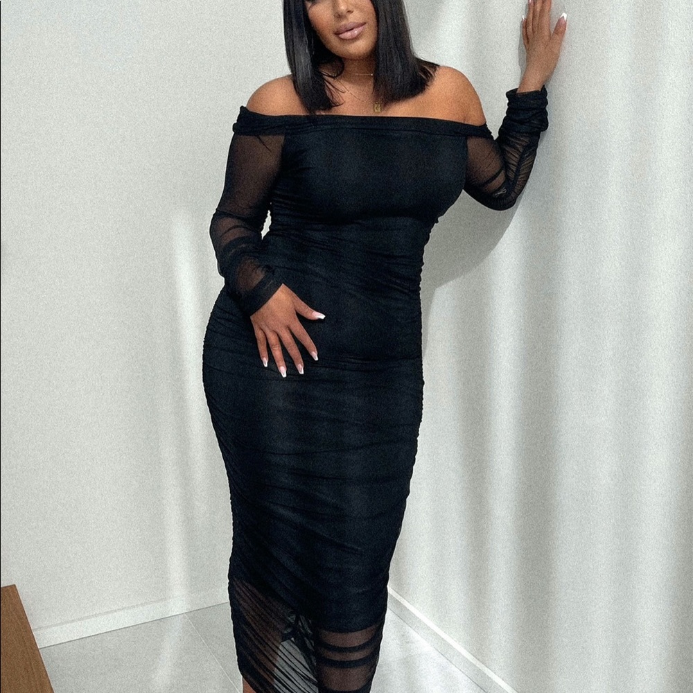 Top Trend Ruched Maxi Dress - Black